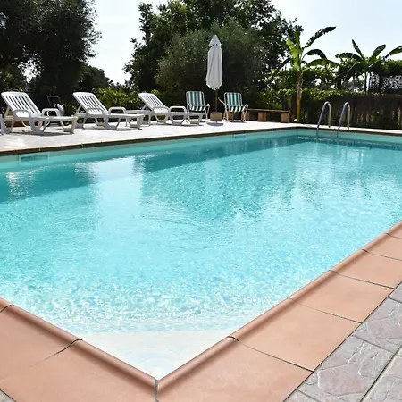 Agriturismo Casa Del Contadino Farm stay Drapia